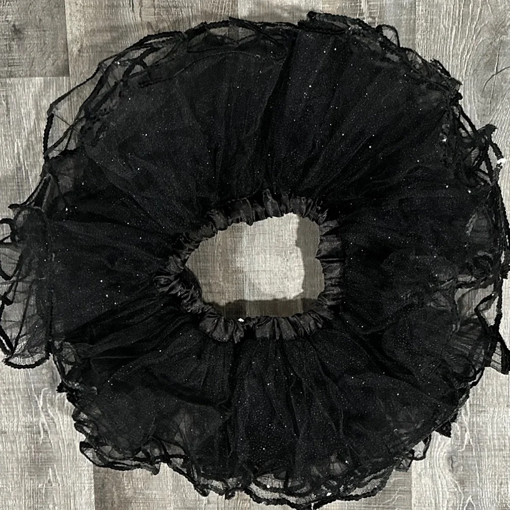 💞 Kids Size Medium Black Glitter Tutu